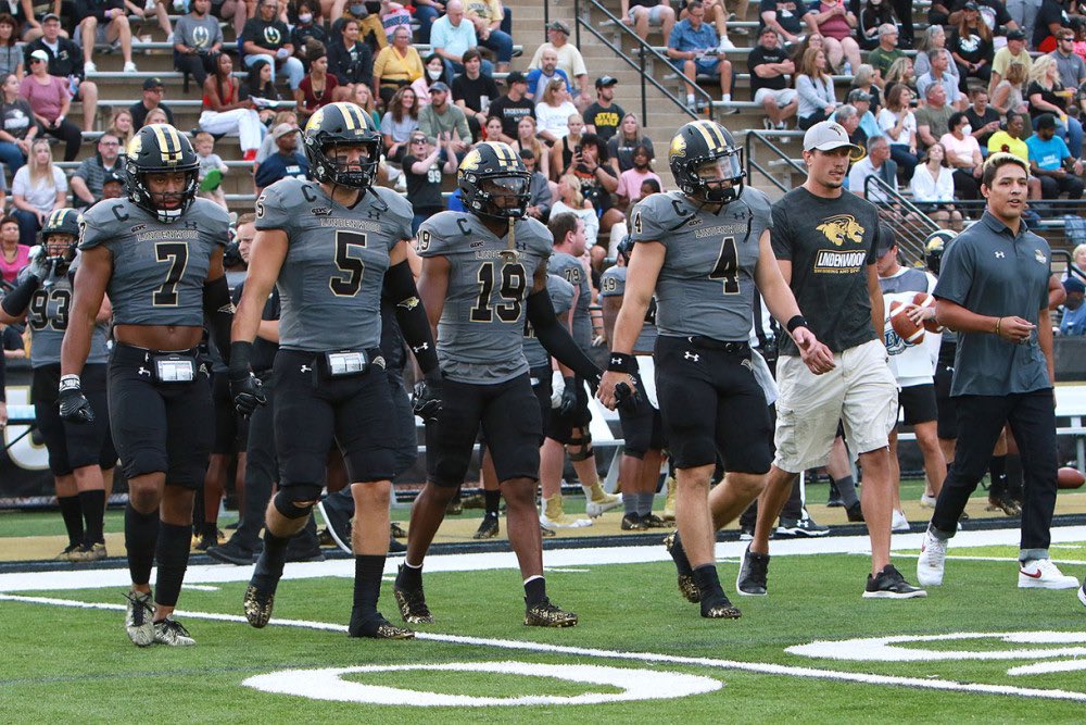 Blessed to receive an offer from Lindenwood University. <a href="/LindenwoodFB/">Lindenwood Football</a> <a href="/stugfb/">Jed Stugart</a> <a href="/Baldwin_CoachBB/">Bryan “Coach BB” Baldwin</a> <a href="/CoachAdamCruz1/">Coach Adam Cruz</a>