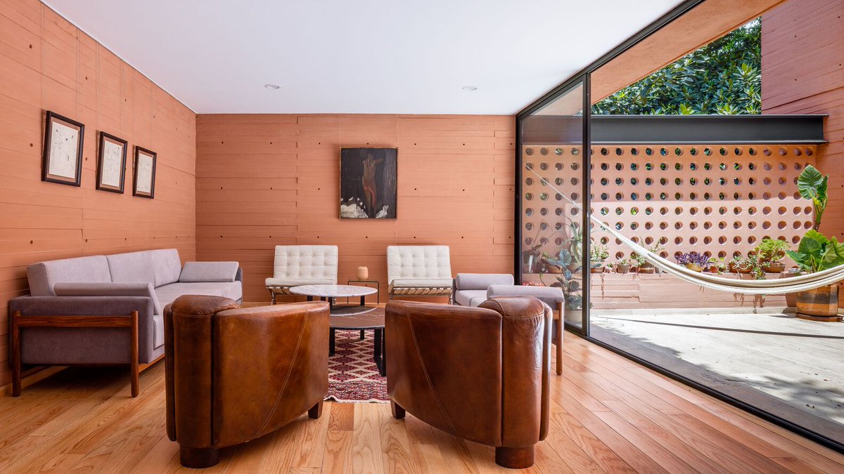 Crypto Arch tweet media