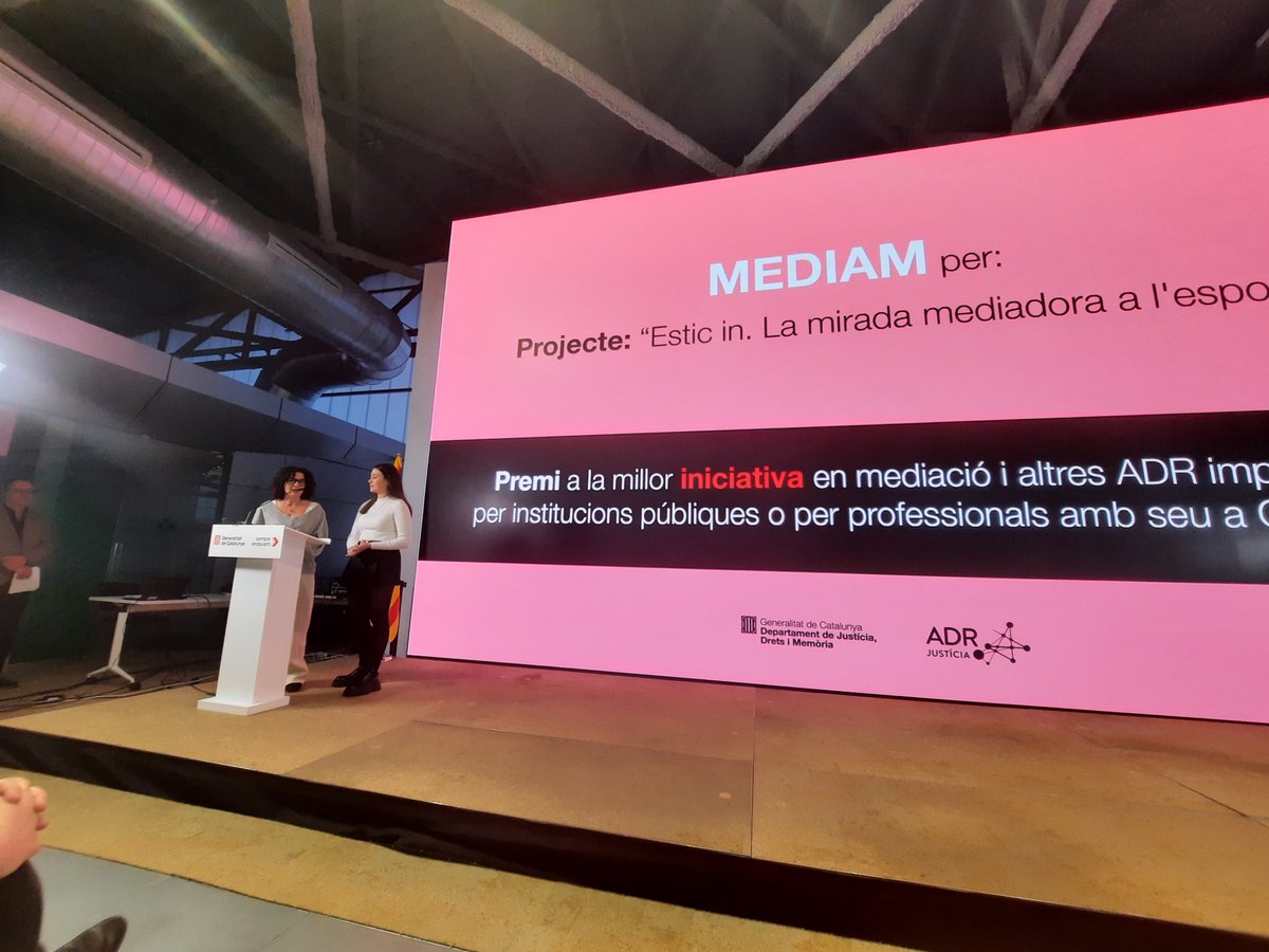 Mediamcat's tweet photo. Aquest 2024 iniciem amb un premi  ADR per el projecte de gestio de conflictes en l esport @HTucans https://t.co/xsOKDe1LoT