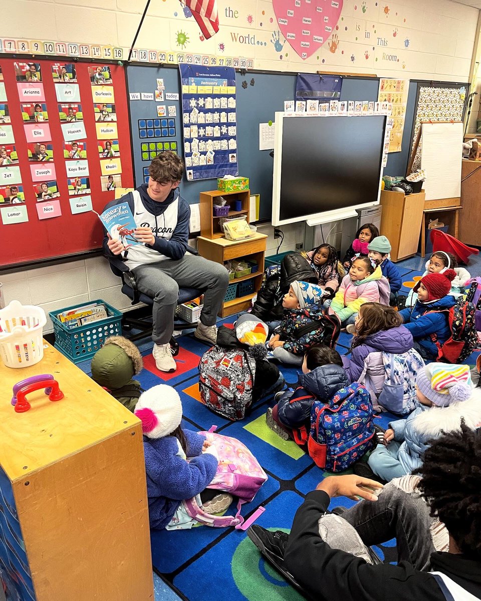 SchetterBHS's tweet photo. A fun day for our Varsity Basketball team today at South Ave Elementary as the boys got to read to the Pre-K, Kindergarten, 1st and 2nd Graders. 

A huge shout out to Asst. Coach Matt VanVoorhis and South Ave Principal Kelly Amendola for organizing a great day for all involved. https://t.co/VVg74v5LbS