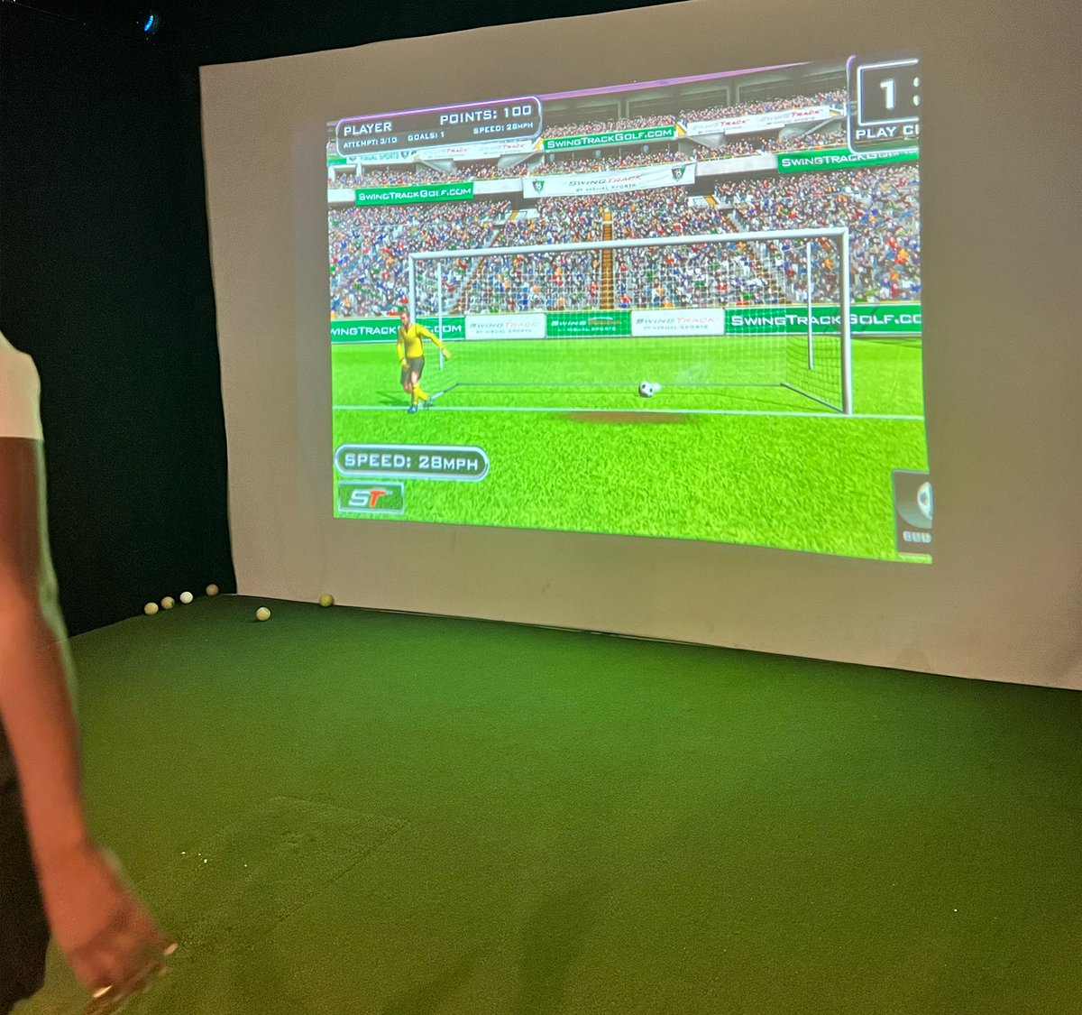MBRNassau's tweet photo. Ready to turn your favorite sports games into a full-body workout? Experience the ultimate thrill at ICONS with our Sports VR Simulator – where you don't just play the game, you become part of it! https://t.co/taP1ZKtv6d