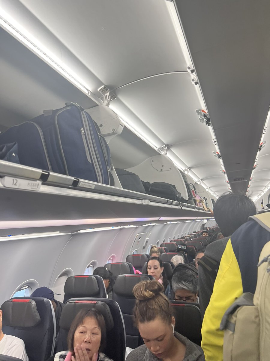 pinkk_turtles's tweet photo. @AmericanAir They made me check in my carry on and when I tried to ask questions they kept cutting me off and one of them was one of your managers. They claimed it was full but look at all the empty bins. I really hope I have no issues with my bag. Very upsetting. https://t.co/gEfAeovWyZ