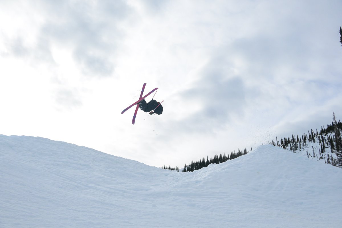 SchweitzerID's tweet image. We were flying high in the Stomping Grounds terrain park today

#schweitzerlife #terrainpark #skiidaho