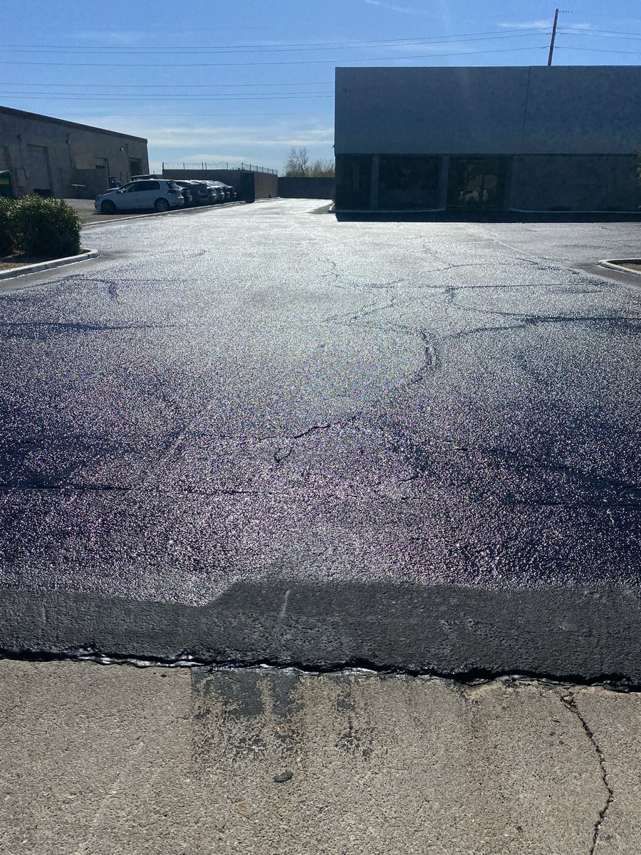 AZasphalt's tweet photo. Taking advantage of the beautiful #winterweather in #January 80 degrees. 
Never have I sealcoated in January before but with weather this good might as well knock out a coupe jobs! 
#Sealcoating #PMM #Cracksealing #asphaltmaintenance https://t.co/6297fIicCn