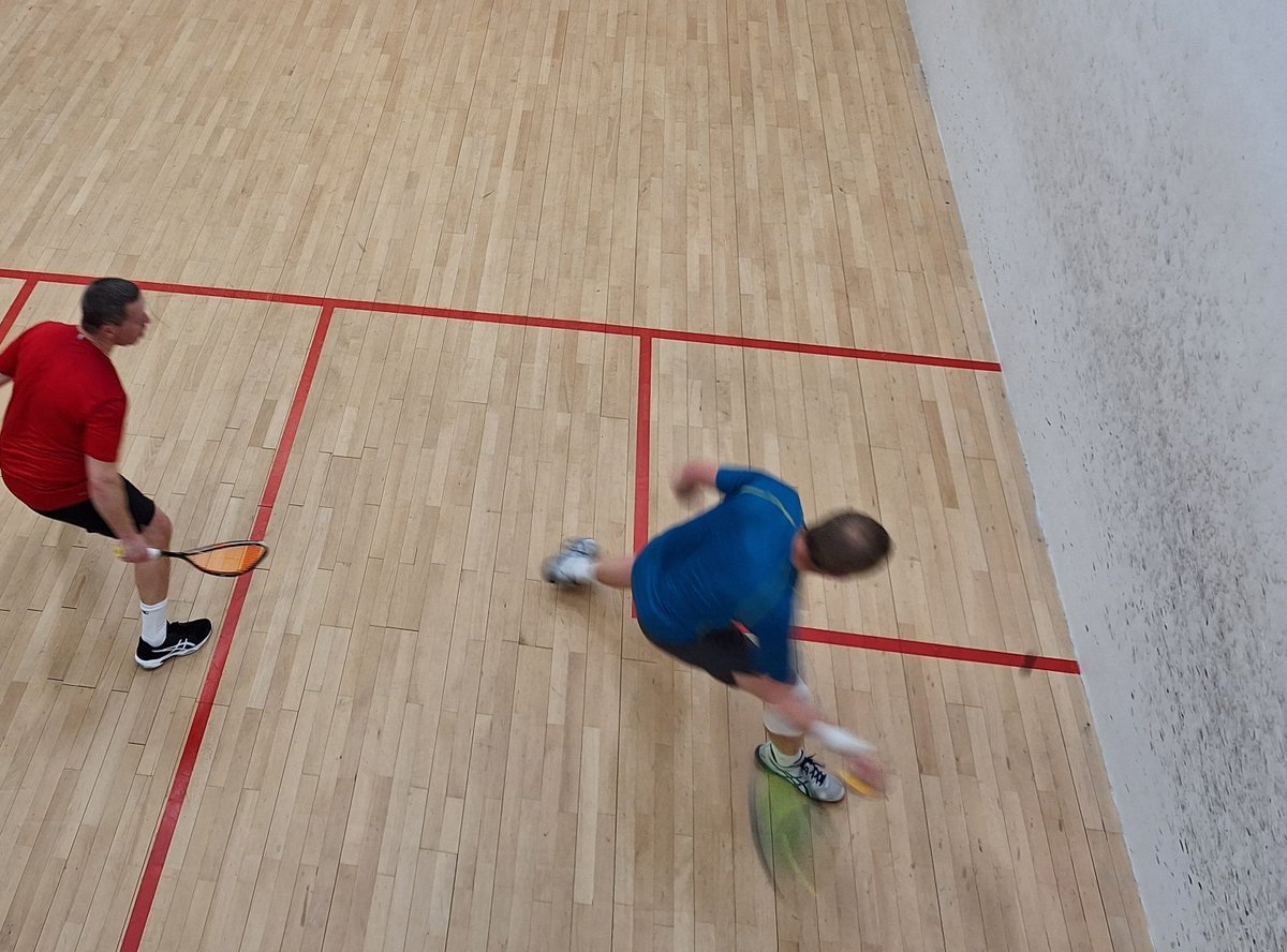 Good close contested 3-2 win for Hexham 1st team v Northern 4 this evening <a href="/Northern_Squash/">Northern Squash Club</a>