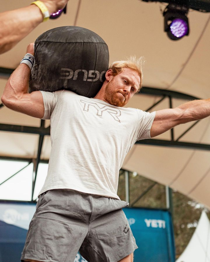 gritgrindhustle's tweet photo. "The open is coming up real fast. Faster than I’d like 😂
Think we’re gonna see anything new this year?
Maybe some kettle bells? Odd objects?" 🤔
📷 @undeniablemedia
#theopen #whatsnew #gettraining
@pvellner https://t.co/536UA3o0Jx