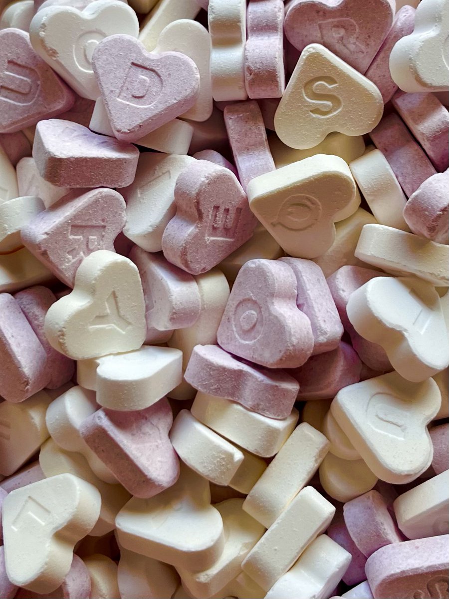 Who will you give your heart to on 14th February? 
#StValentinesday #traditionalsweets