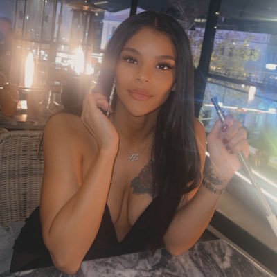 utopiafalls02's tweet photo. #NewProfilePic https://t.co/sW658KUMrG