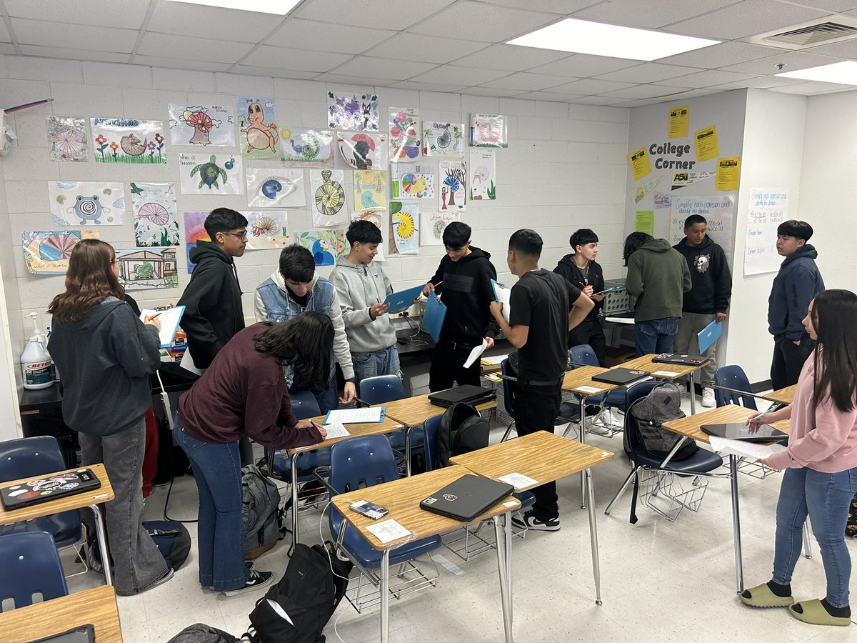 klujan_EDHS's tweet photo. Gallery Walk for Simplifying Rational Expressions! The scholars were able to collaborate and ensure they correctly identified the domain!π€
#AvidAztecs #Breakthrough @EDAztecs_HS @SocorroISD @LCompean_EDHS @SarinanaEDHS https://t.co/bKSKBnB62m