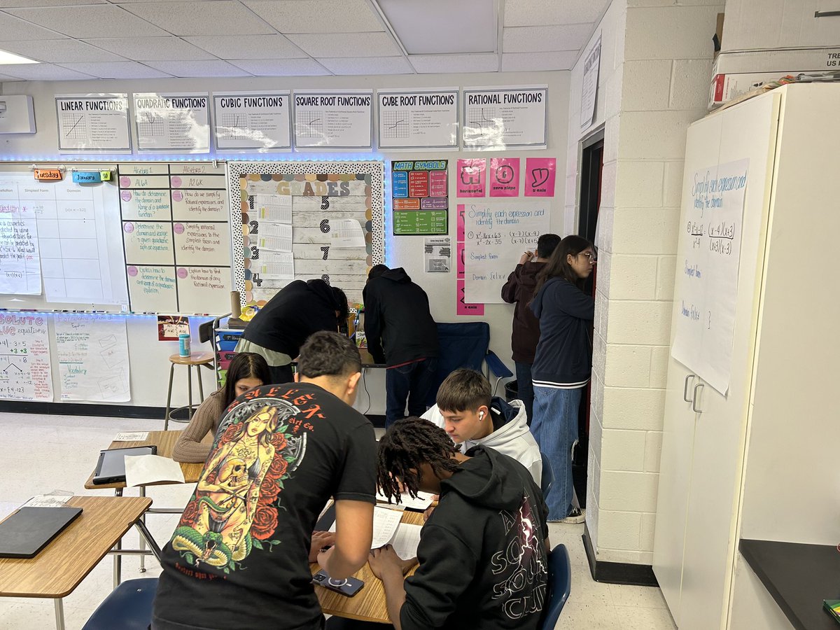 klujan_EDHS's tweet photo. Gallery Walk for Simplifying Rational Expressions! The scholars were able to collaborate and ensure they correctly identified the domain!π€
#AvidAztecs #Breakthrough @EDAztecs_HS @SocorroISD @LCompean_EDHS @SarinanaEDHS https://t.co/bKSKBnB62m