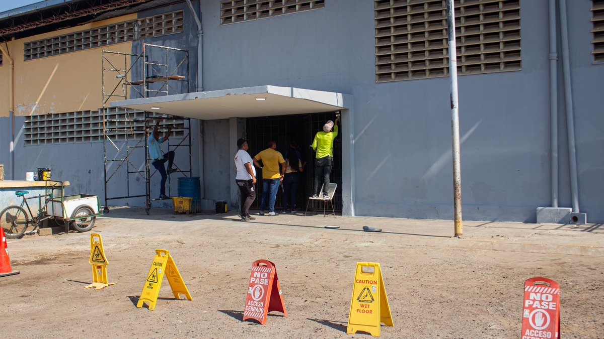 mcboalcaldia21's tweet photo. Además de mejorar su estructura instalaremos Internet inalámbrico y más de 20 cámaras de seguridad para el beneficio de comerciantes y usuarios. Contribuyendo también a la reactivación comercial de este mercado y al progreso económico de la ciudad. https://t.co/ZYx76gdxWx