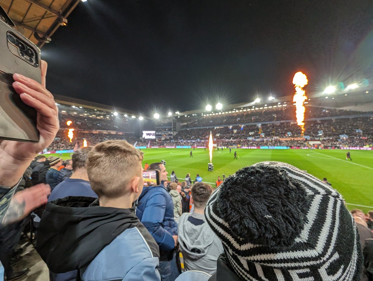 MagnificoMags's tweet photo. What a night. Villa's home record comprehensively ended. Pretty much the complete away performance. Just the shot the second half of our season needed. ๐โซโช #NUFC #VILNEW https://t.co/VnBYLP4Fu4