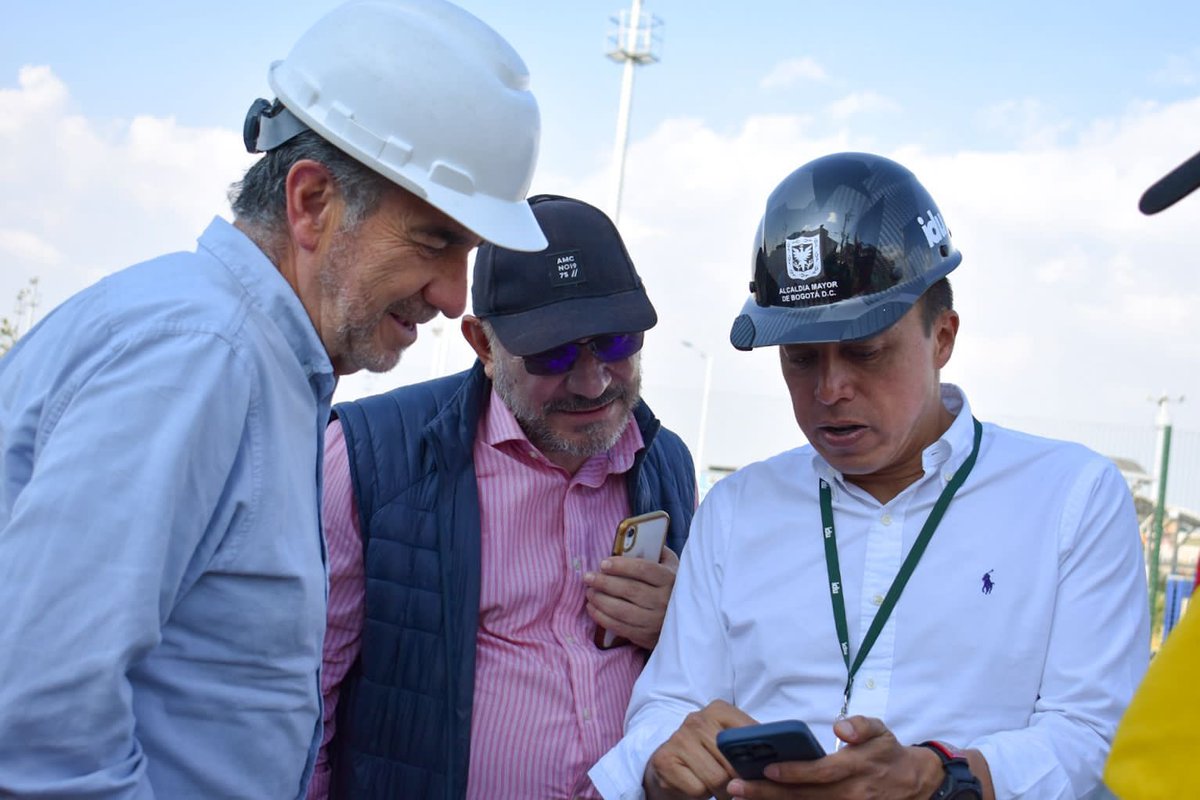 Álvaro Sandoval tweet media