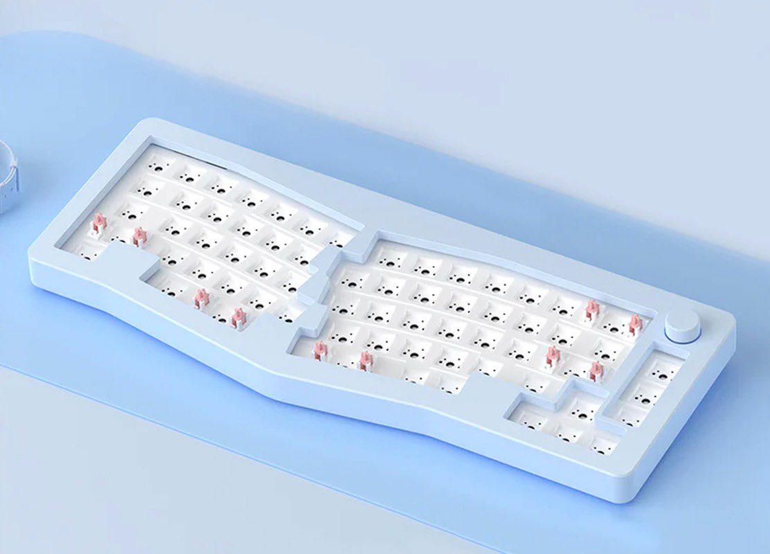 mechkeysStore's tweet photo. MONKA brings us the all-new Alice67Pro, a highly-equipped Aluminum Alloy keyboard kit with a deluxe gasket internal structure and a unique Alice Split 67-key layout!! Build your next keyboard with Alice Split layout!!

https://t.co/DVtGiQK2l2

#MechKeys #AliceSplit #KeyboardKit https://t.co/9rTFQ06wya
