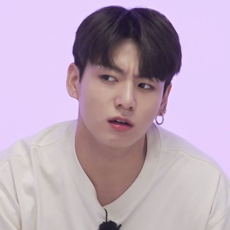 #kooktaeau ★ please notice me!!

taehyung tiene un crush con jungkook, un chico de su escuela un año más grande, pero este nunca le presta atención.

#taekookau #kooktae #taekookau #vkook #kookv