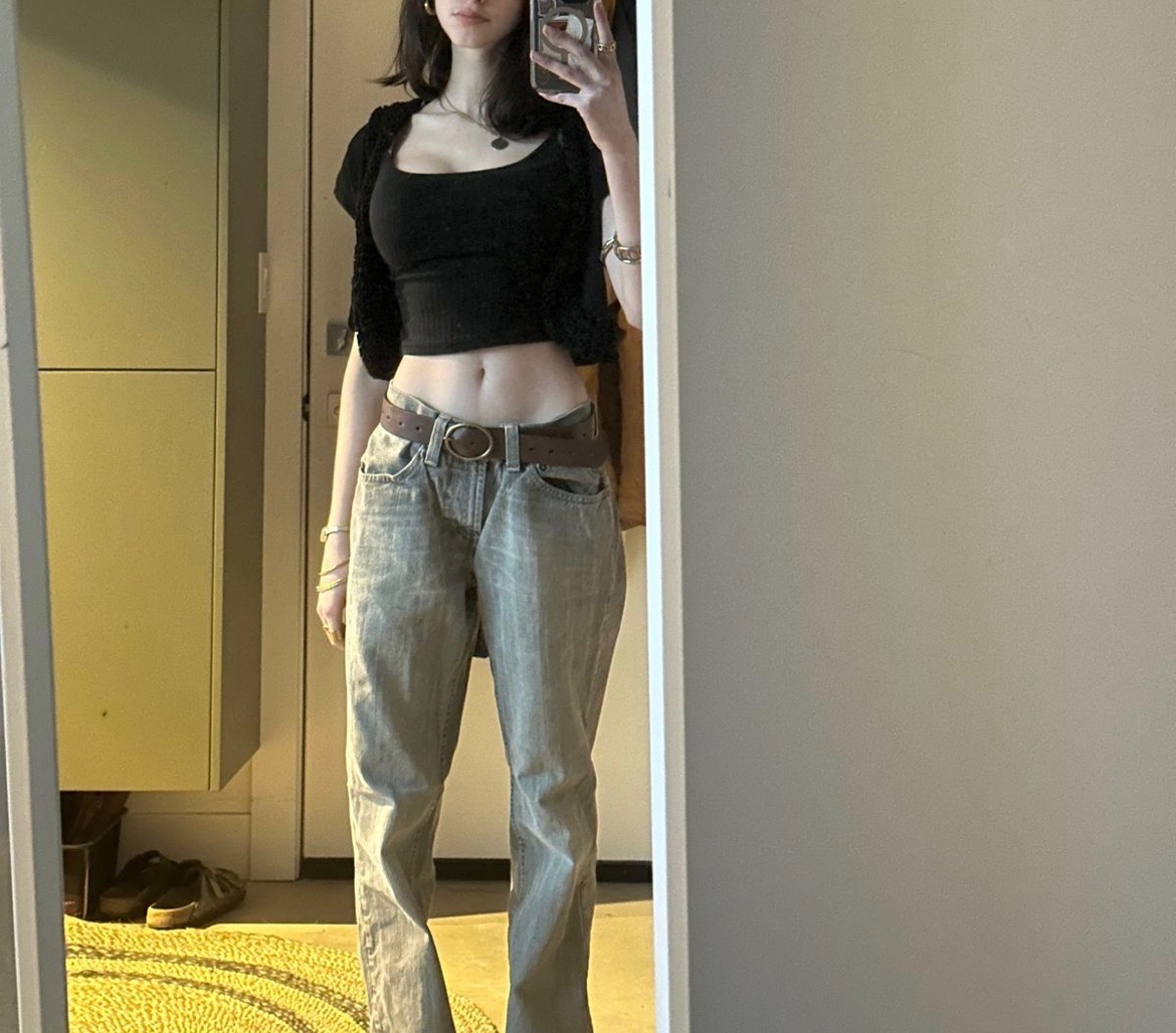 SarahSeduce's tweet photo. Dm me your gf, ex gf, or fwb’s nudes and you’ll get my nudes and more ;) #horny #nsfw #wankchat #goon #trade #rate #nude #nudes #nsfw https://t.co/V1y4qQVx1D