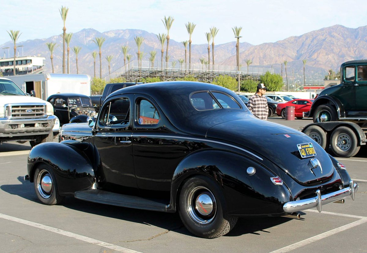 boyfromdixie's tweet image. 1940 Ford Deluxe Coupe