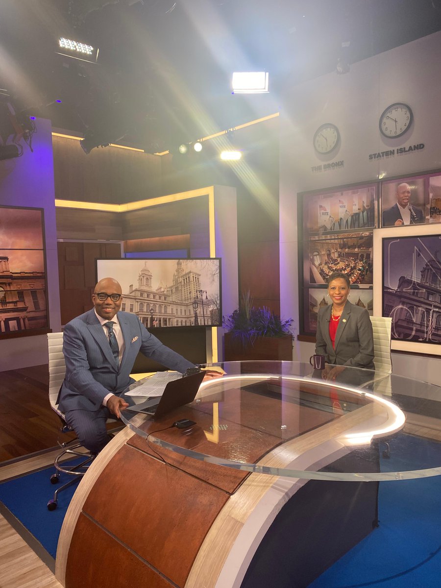 At 7:30pm, I’ll be joining @errollouis on @NY1’s #InsideCityHall to discuss today’s @NYCCouncil veto overrides in support of the #HowManyStopsAct, legislation to ban solitary confinement, and more. 

Watch here: ny1.com/nyc/all-boroug…