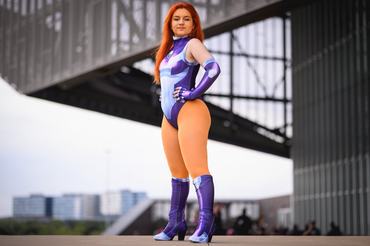 digitalartenvy's tweet photo. #fanfestival #fanfestivalcosplay #animecosplay #anime #cosplay #model #portrait #photography #photographer #artist #art #digitalartenvy #fortworth #texas #nikon #vi #vicosplay #viarcane #viarcanecosplay #dc #dccosplay #starfire #starfirecosplay #teentitans #teentitanscosplay https://t.co/RgtcFAaoMA