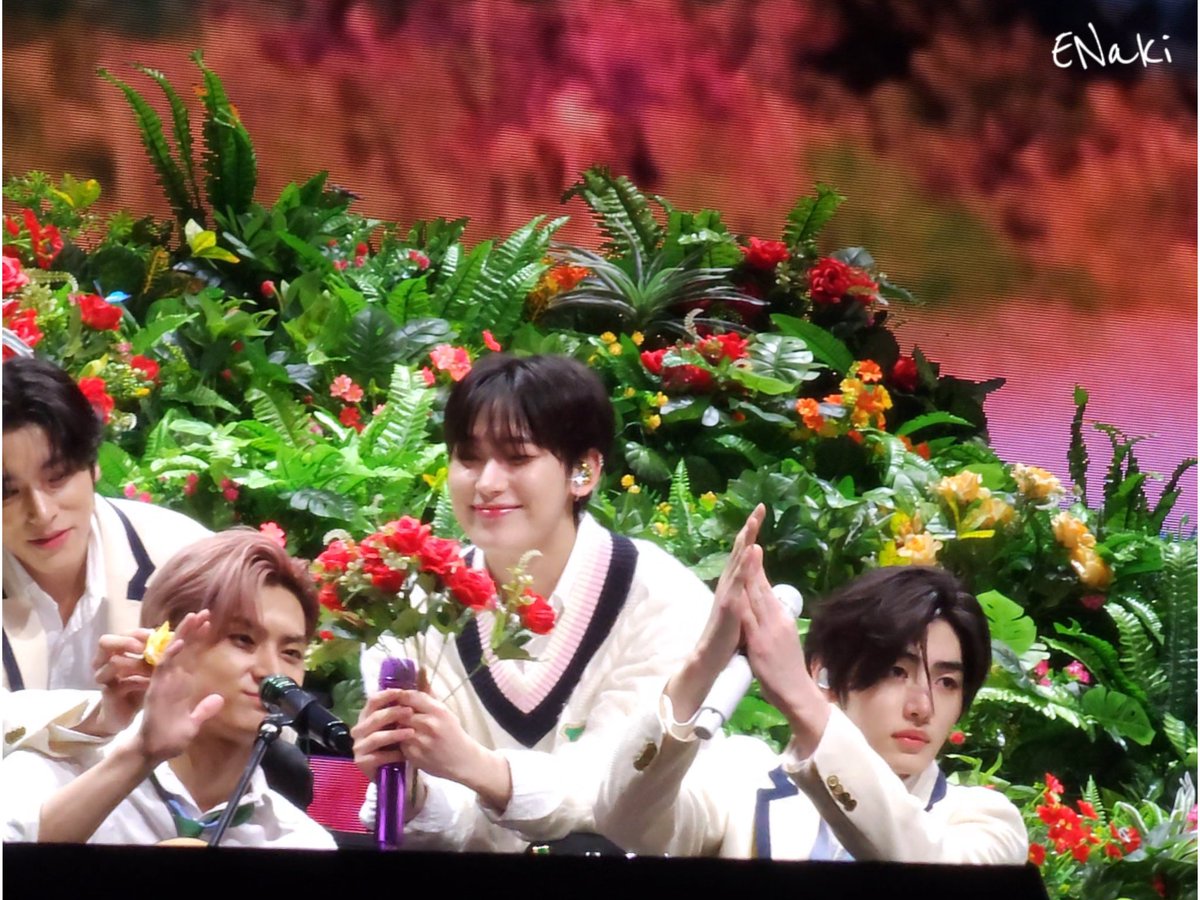 ENaki2020's tweet photo. 240128

💐🐈‍⬛

#제이크 #JAKE #ジェイク 
#ソヌ #선우 #SUNOO
#JAY #제이  
 #엔하이픈 #성훈 #ENHYPEN #SUNGHOON https://t.co/cRMGTmpii7