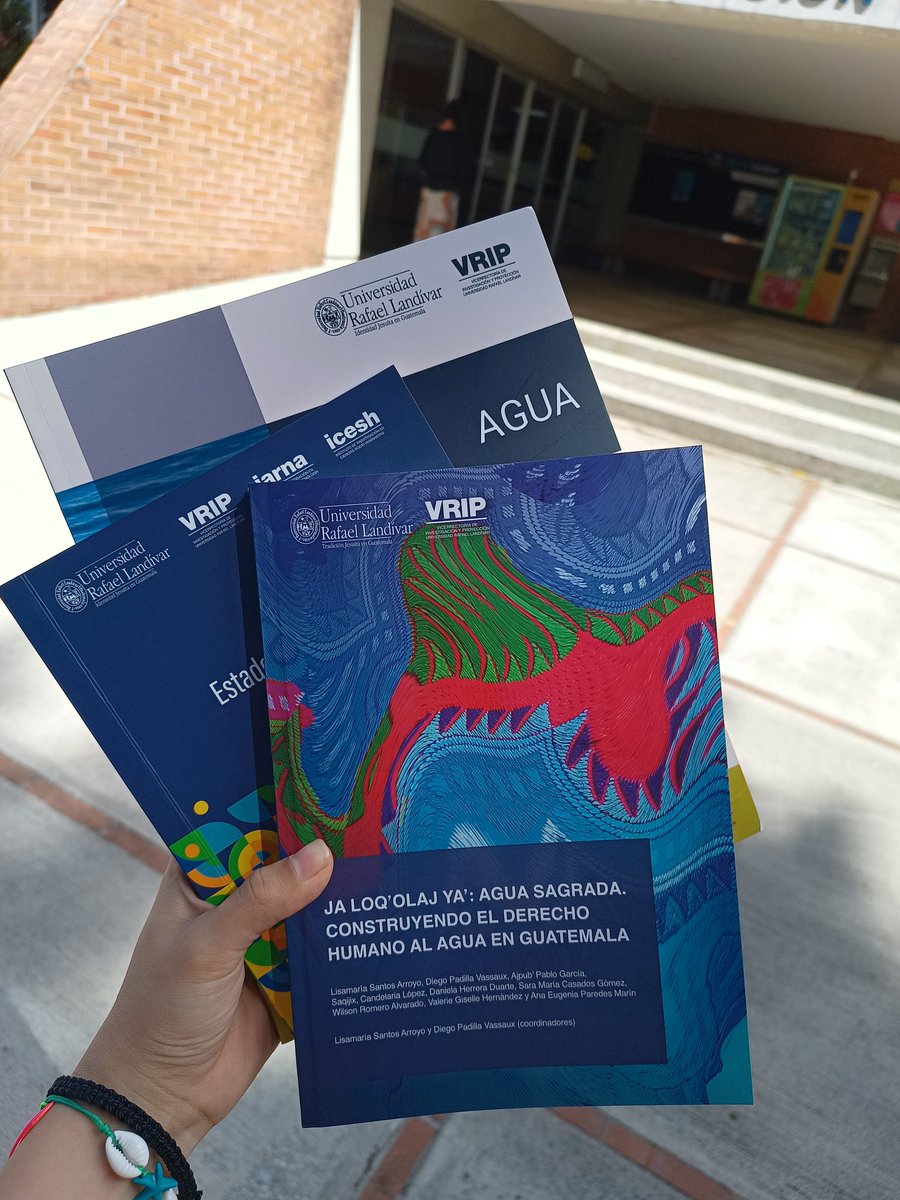 nami_evolving's tweet photo. Quería compartir este pequeño logro. Mi tesis de isótopos estables del agua fue mencionada en el libro Agua Sagrada (Ja Loq'Olaj Ya) publicado por @url_investiga 
Como dicen por allí, es poco pero es trabajo honesto :') https://t.co/BMDbKlaRlQ
