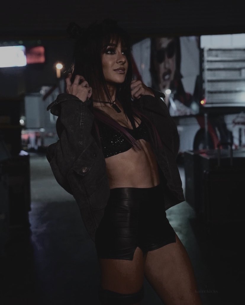 KairoKicks's tweet image. 𝘮𝘰𝘰𝘯 𝘥𝘢𝘯𝘤𝘦𝘴 𝘰𝘷𝘦𝘳 𝘺𝘰𝘶𝘳 𝘨𝘰𝘰𝘥 𝘴𝘪𝘥𝘦