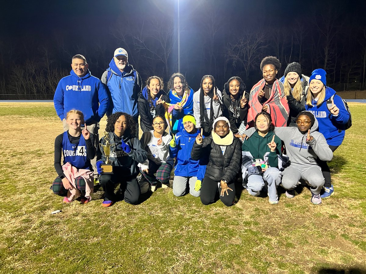 At the Battlefield District Championship tonight, the girls team was tied with KG going into the final event. Our girls 4x400 took 1st to solidify our second consecutive indoor team title!!!🥇🏆 <a href="/FLSVarsity/">FLS Varsity</a> Go Cougars!