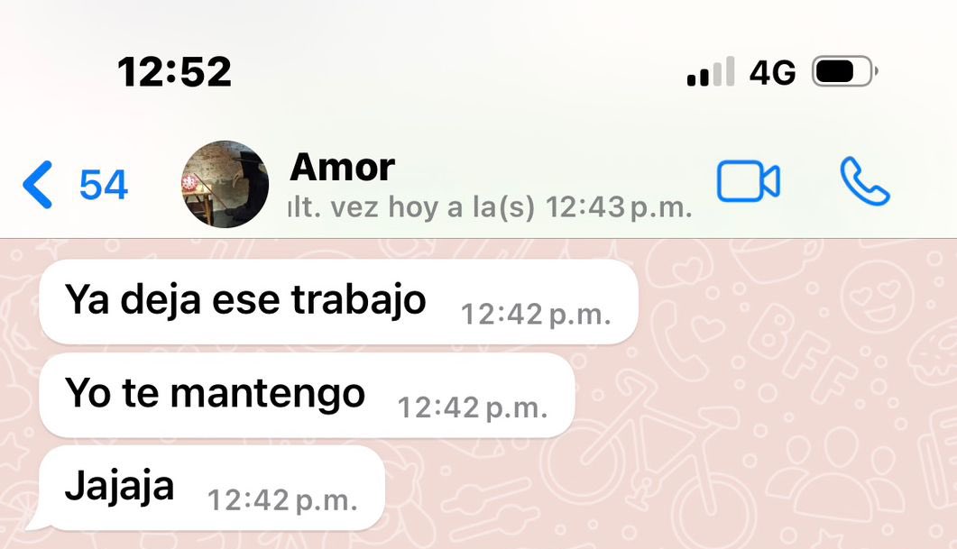 liz_ballesteros's tweet photo. ¿Por qué no solo tomo esta oportunidad y listo? Jaja https://t.co/Kut5PAjTye