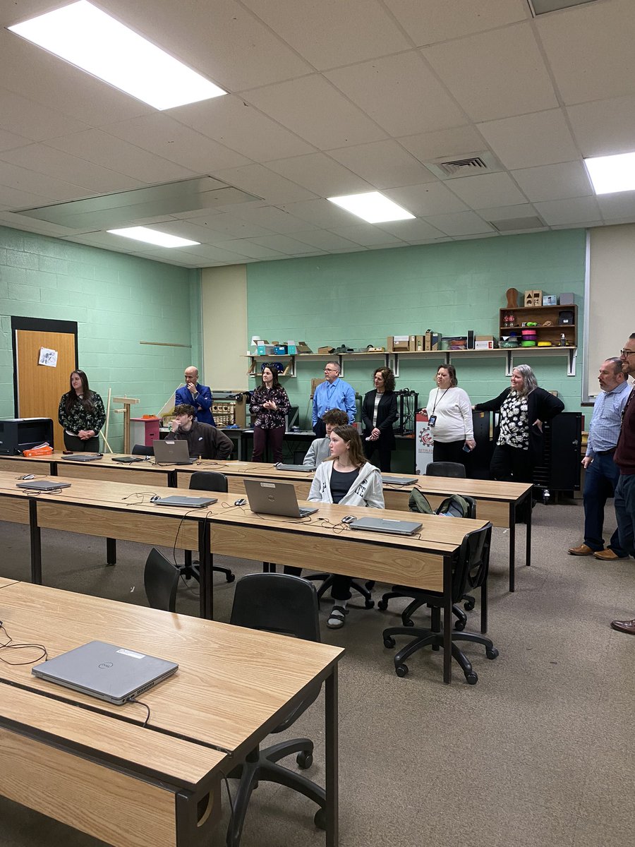 Dr. Maureen Leeson tweet media