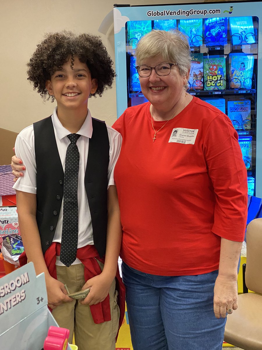 Kristi & Celine (@crazybookladies) on Twitter photo We love when family comes to visit our school! #LittleBrothersandNanas <a href="/PoincianaCCPS/">Poinciana Elementary</a> We love when family comes to visit our school! #LittleBrothersandNanas <a href="/PoincianaCCPS/">Poinciana Elementary</a>