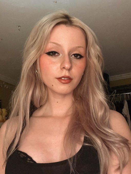 Watch hickey's leaked NSFW photo on TwXstars