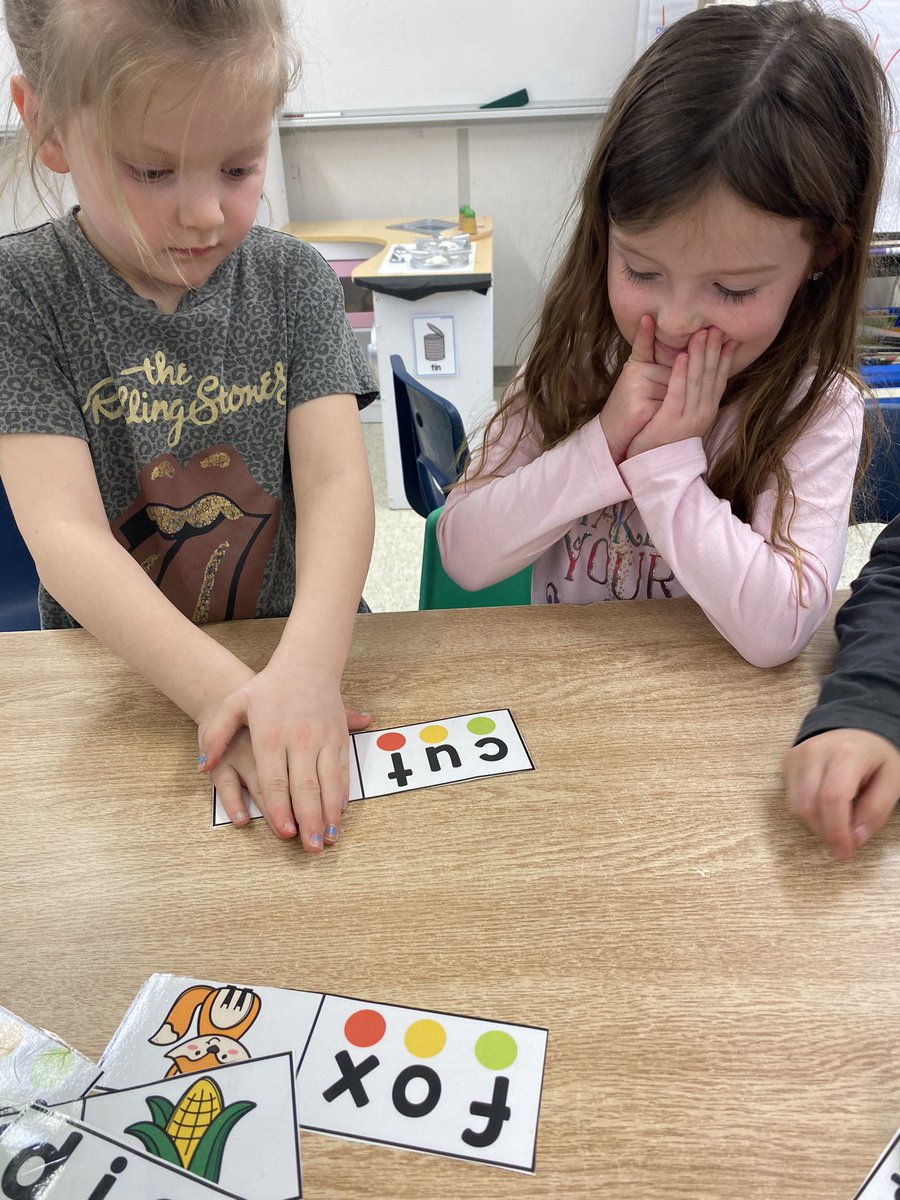 There was so much excitement in our K-2 room today!! During literacy centres two senior kindergarteners were working hard to decode CVC words together! #literacyisfun #teamwork <a href="/alcdsb/">ALCDSB</a> <a href="/alcdsb_jams/">St. James Major Catholic School</a>