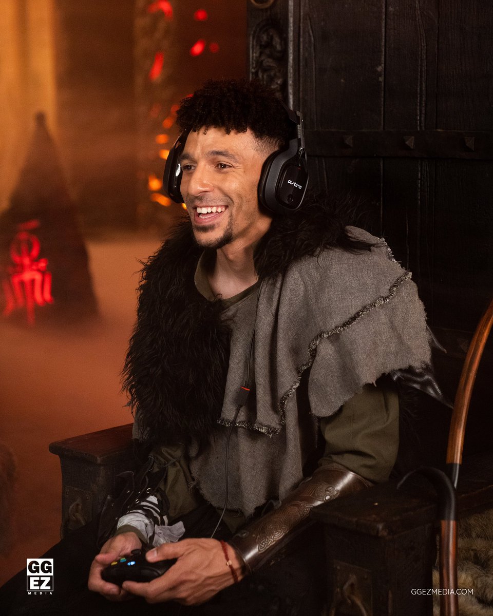 BTS photos of <a href="/KhleoThomas/">Khleo Thomas</a> on <a href="/Diablo/">Diablo</a> set!