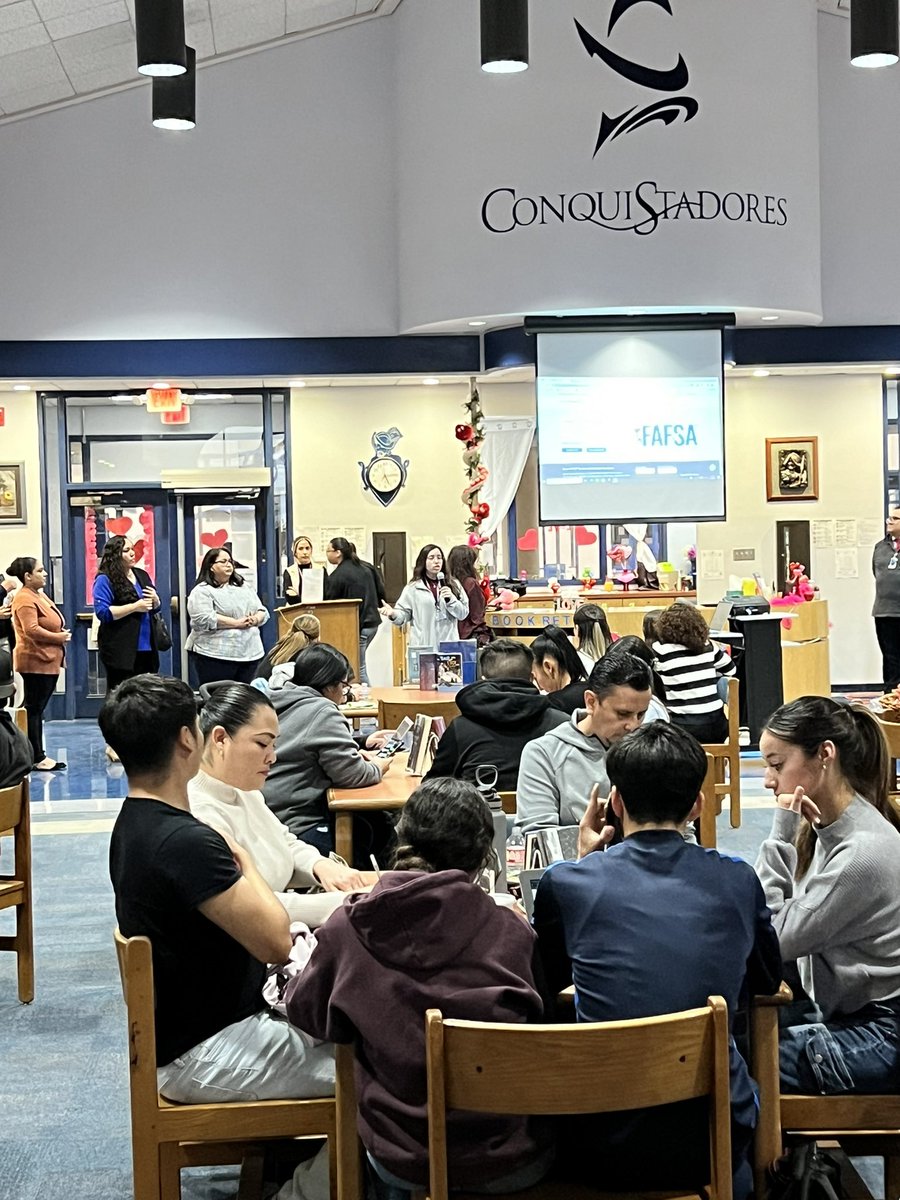 Del Valle High School Counselors tweet media