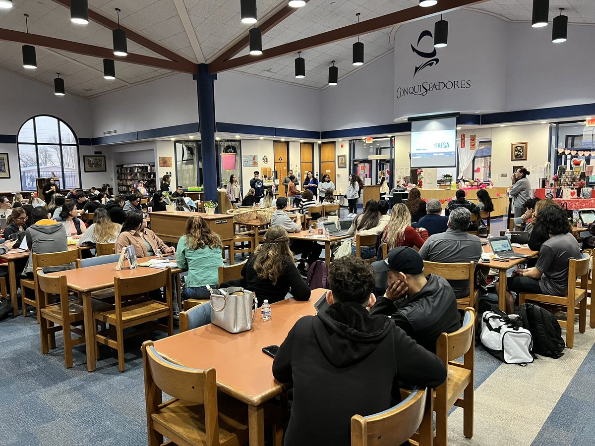 Del Valle High School Counselors tweet media