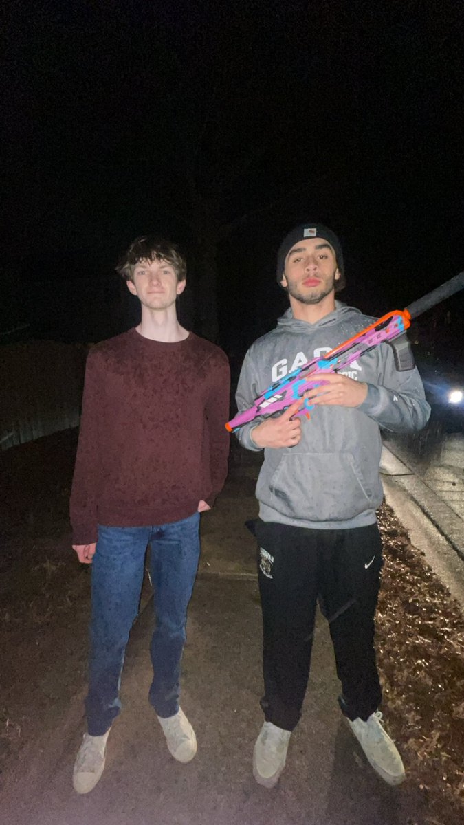 RubberTips's tweet photo. Youre not outrunning Mr.Mizzou.
Tips up 5-2
@shsnerf2024 @NerfSaidSHS https://t.co/88RWv7bb9N