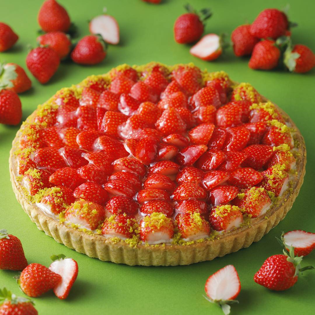 本日、1月31日は《愛妻の日》💕 大切な奥様に、真っ赤な苺をたっぷり