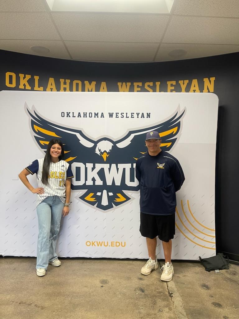 I had a great time visiting <a href="/OKWUeagles_SB/">OKWU Softball</a> today!! Thank you <a href="/ShawnWoods22/">Shawn Woods</a> for having me!! Extremely blessed to have received an offer to further my education and softball career! Go Eagles💙💛!! <a href="/DirectRecruits/">Direct Recruits</a> <a href="/QrRecruiter/">QR RECRUITER</a> <a href="/SBRRetweets/">Softball Recruiting Reposts</a> <a href="/CoastRecruits/">Coast 2 Coast Recruits</a>