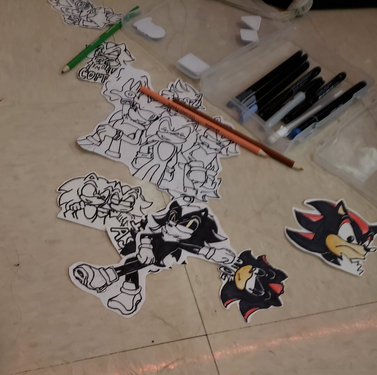 Ult_1ifef0rm's tweet image. SHADOW !!!!!!

And sonic.