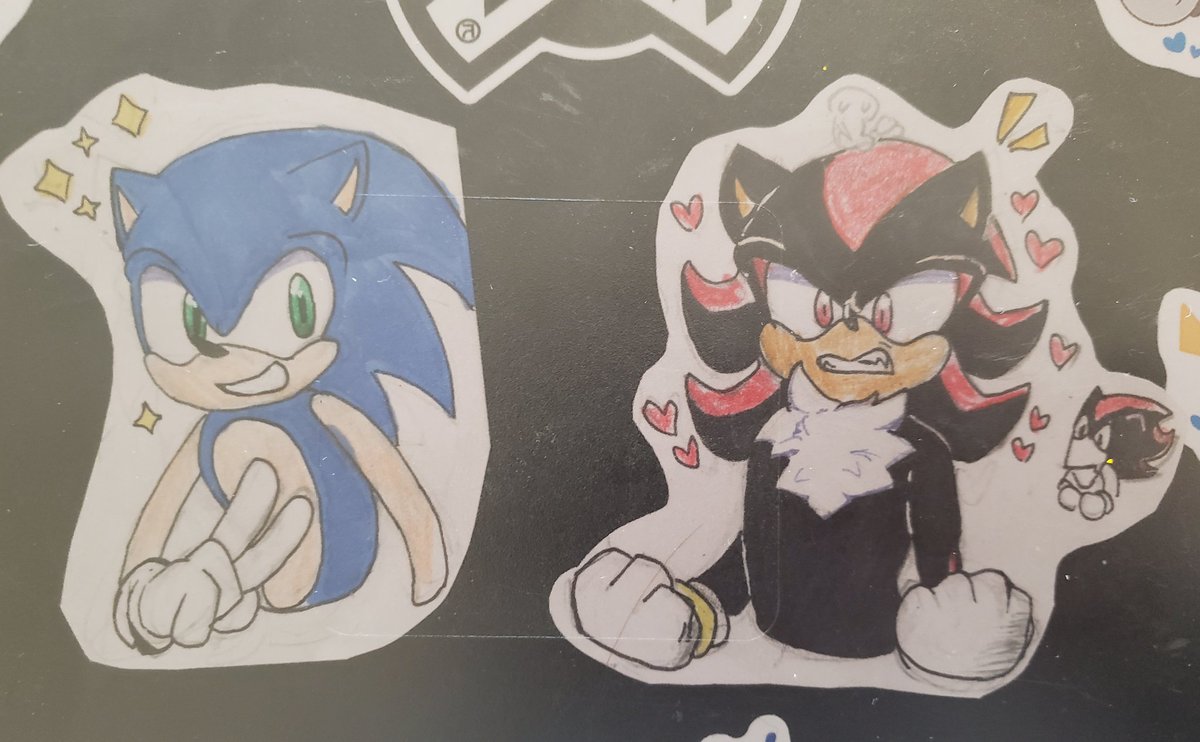 Ult_1ifef0rm's tweet image. SHADOW !!!!!!

And sonic.