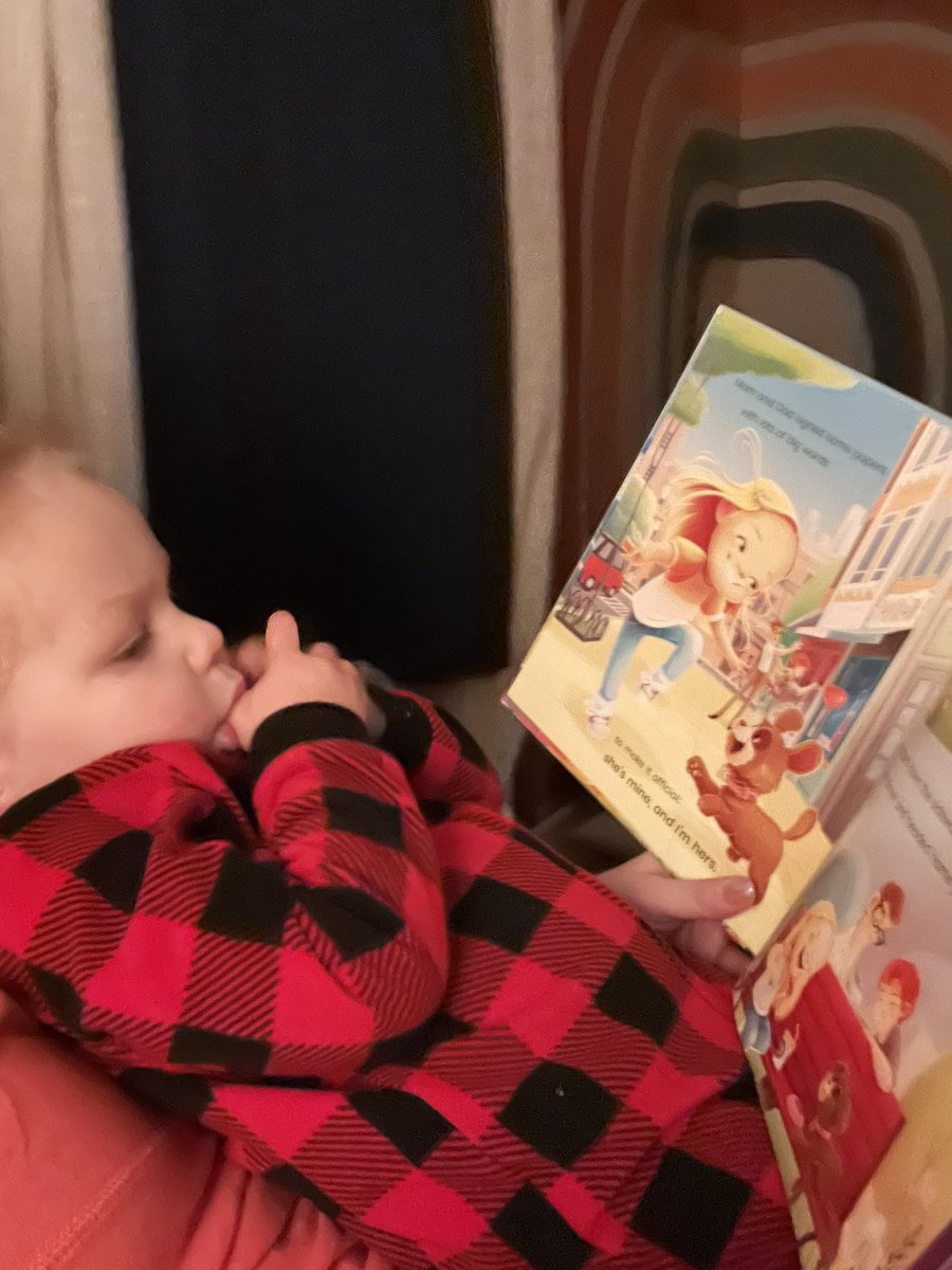 mini_cheno's tweet photo. The Glitter baby’s baby wanted to read “Funderpup” 💕@KChenoweth https://t.co/nXw0qdbOUM