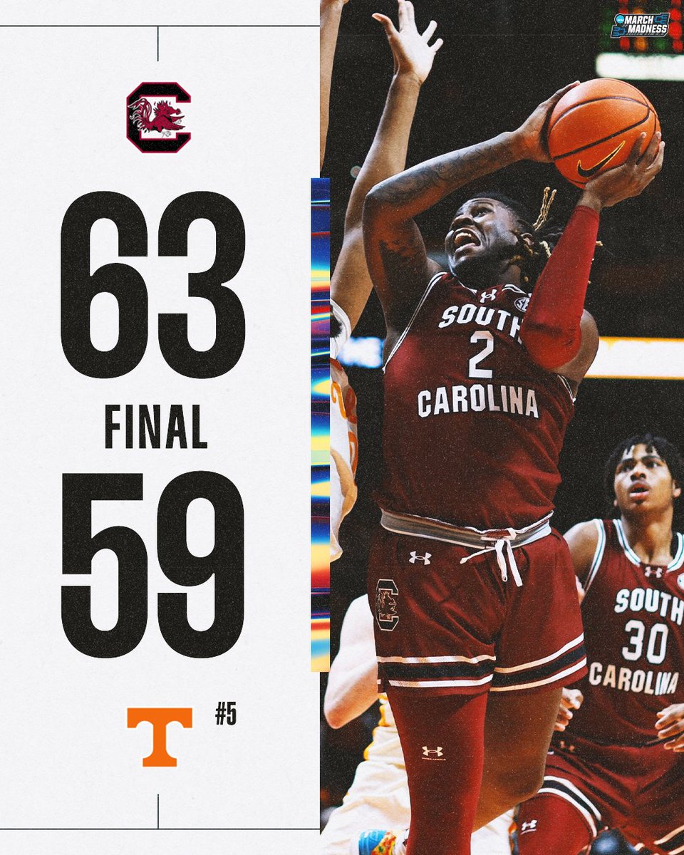 MarchMadnessMBB's tweet photo. SOUTH CAROLINA PULLS OFF THE UPSET IN KNOXVILLE 😱

The Gamecocks take down No. 5 Tennessee for a HUGE road win 😤 https://t.co/nlyfm97EDK
