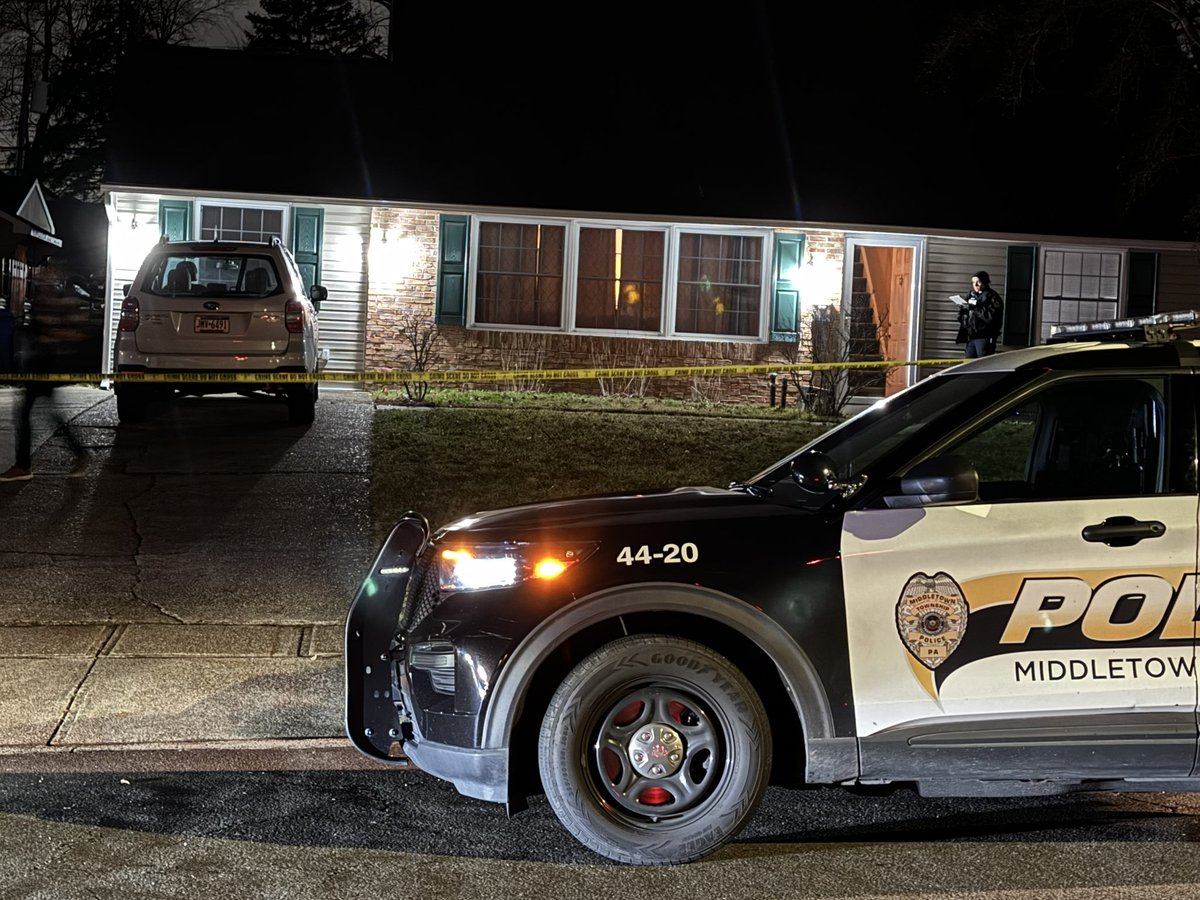 CoconnellFox29's tweet photo. Breaking: Middletown Township, Bucks County police are investigating a “suspicious death” on Upper Orchard Drive. Source says “ headless body of man” was found inside. More details at 10pm @FOX29philly https://t.co/eviFxQ1PSN