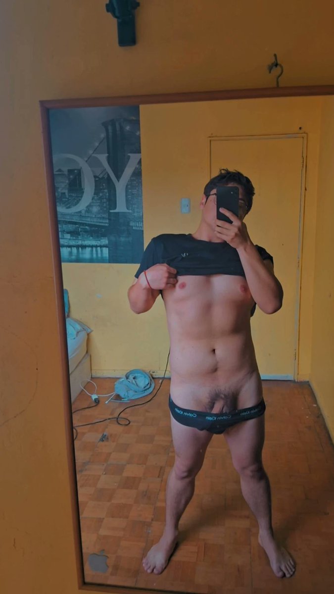 ___txc____'s tweet photo. Unos nudes al dm ? 
Like y intercambiamos nudes 🍆💦🔥 https://t.co/xI3hYkZU47