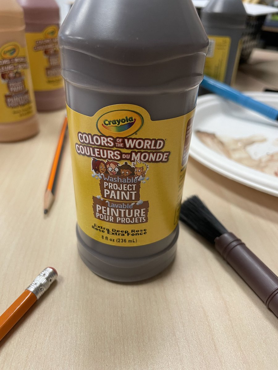 Ms_Rose89's tweet photo. I am very impressed with @Crayola Colors of the World Paint! My students were easily able to find a colour that matched their skin tone while painting their self portrait. #RepresentationMatters https://t.co/K5bfH5bujA