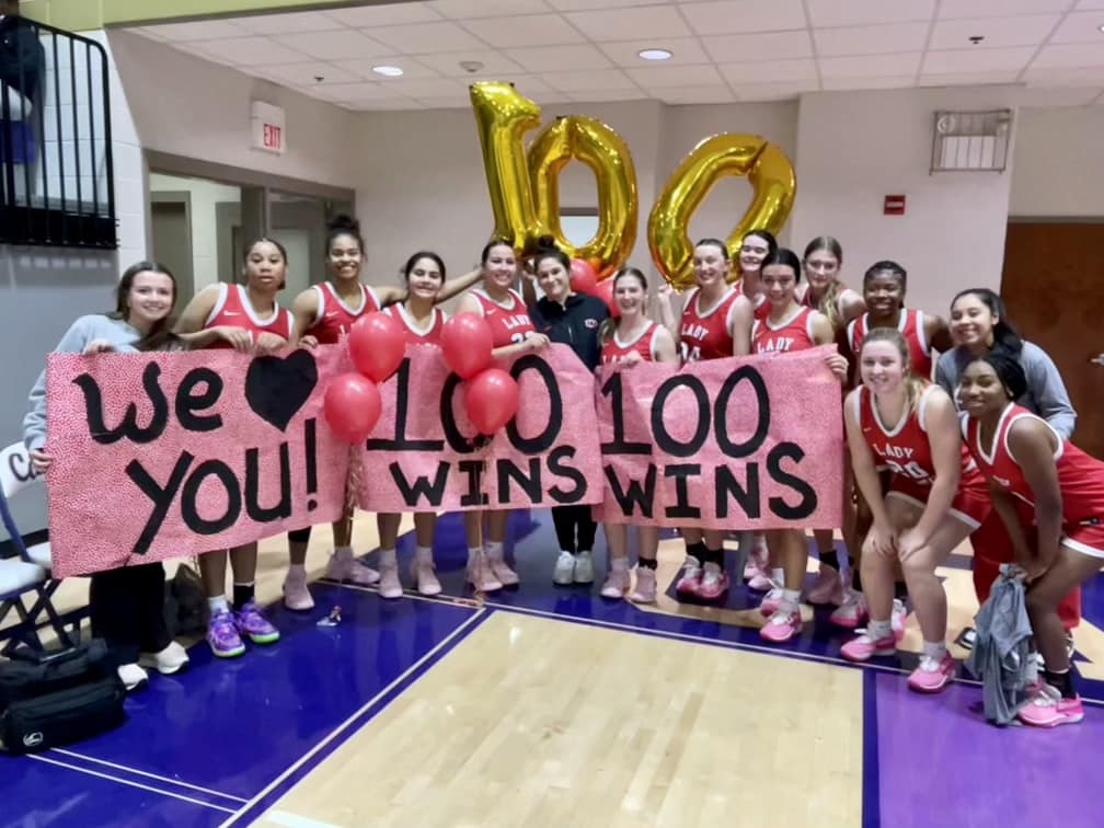 Securing a win tonight against Cartersville, Coach Hannah Harris of the Dalton High School Catamounts girls’ basketball team earned her 100th career win!

Congratulations to both the Catamounts and Coach Harris!!
