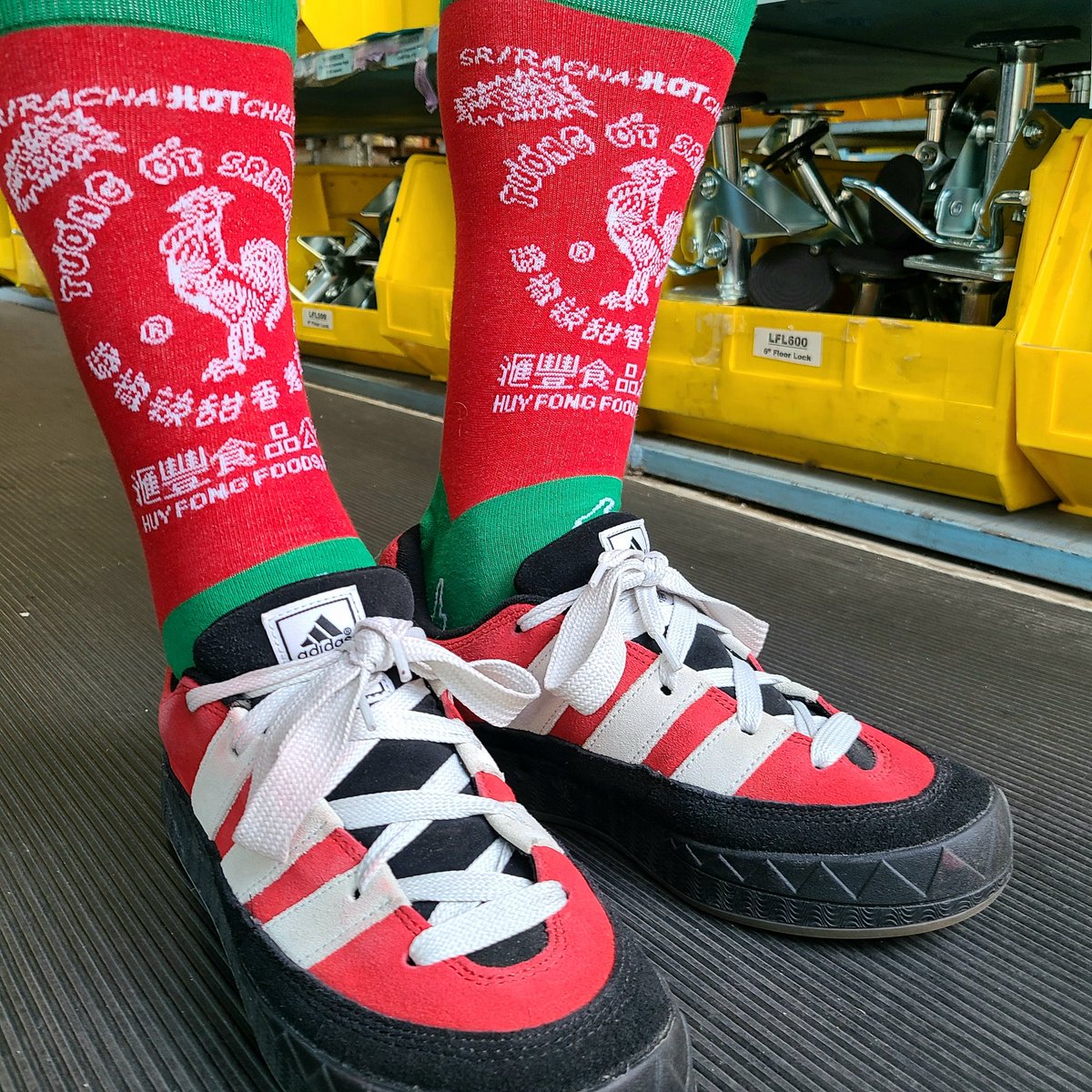 Sriracha Hot Sauce Socks & Adidas Adimatic Skate Shoes #sriracha #srirachasocks #tacotuesday #huyfongfoods @huyfongfoods #popculture #ootd #sotd @adidas @adidasoriginals @adidasskateboarding #adidasadimatic #adimatic #adidasskateboarding #yesadidas #threestripes #threestripelife