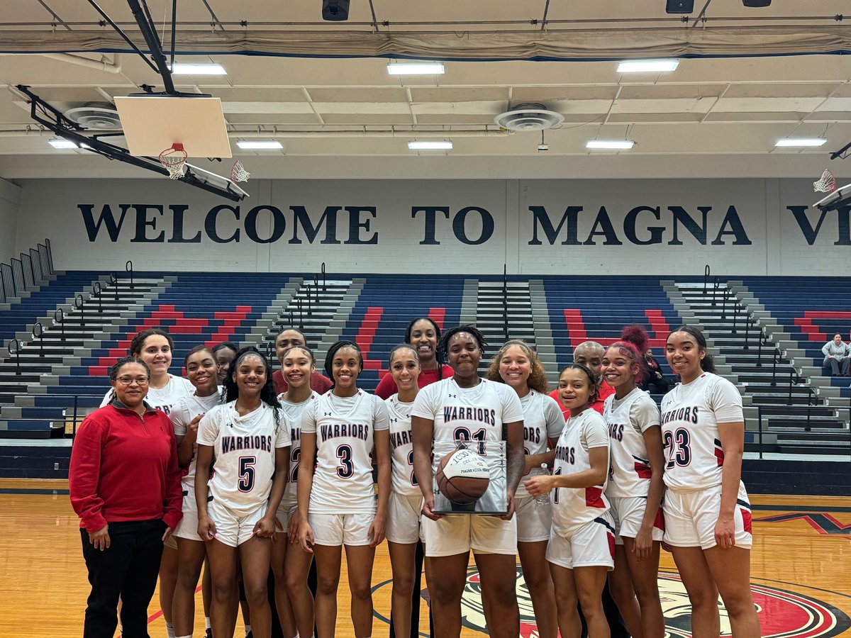 GIRLS BASKETBALL: Magna Vista 57, Mecklenburg 24

DeeDee Giggetts finished with 14 points for the Warriors, and passed 1000 points for her career. 

MVHS:
Mya Moyer 14 
Miranda Reynolds 13