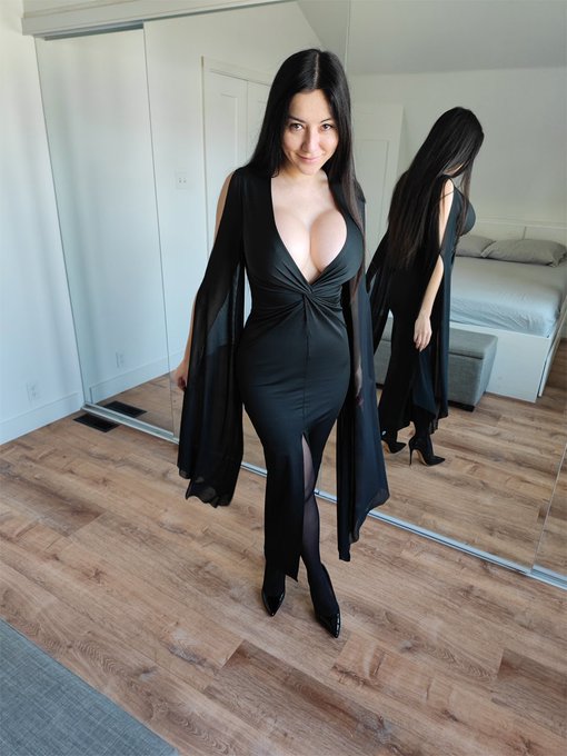 #blackdress #heels #nylons #nylonfetısh #pantyhose https://t.co/M1NF2AQMPa<a href="/tag/blackdress"class="tags">#blackdress</a><a href="/tag/heels"class="tags">#heels</a><a href="/tag/nylons"class="tags">#nylons</a><a href="/tag/nylonfet%C4%B1sh"class="tags">#nylonfetısh</a><a href="/tag/pantyhose"class="tags">#pantyhose</a>