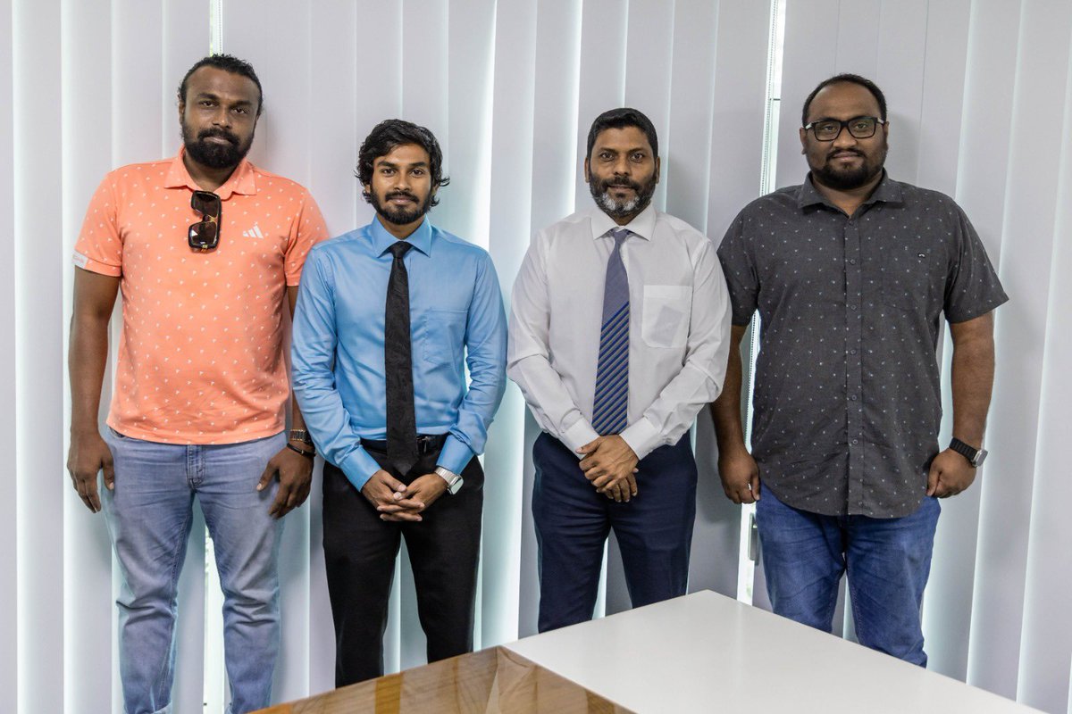 BaibalaaaMv's tweet photo. ބައިބަލާ އެސޯސިއޭޝަން އަދި  @MoSFR_mv
@AbdhullahRafiu 
މިބައްދަލުވުމުގައި ވަނީ ބައިބަލާ އެސޯސިއޭޝަން އިން 2024 ވަނަ އަހަރު ބާއްވަން ހަމަޖެހިފައިވާ މުބާރާތްތަކާ ބެހޭގޮތުން މަޝްވަރާކުރެވިފައެވެ. 
@MohamedAcl 
@sathaaara 
@SatoMexicanox https://t.co/uhdkygRU78